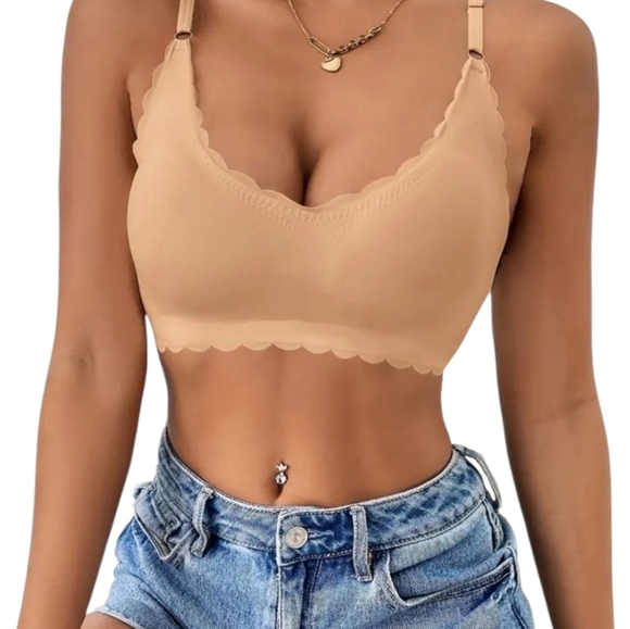 Set Of 3 New Scalloped Detailed  Smoothing Bra - Picture 1 of 8